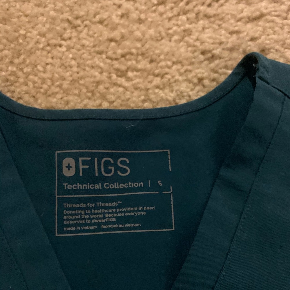 Women’s small Caribbean Blue Scrub Set